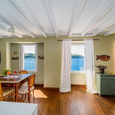 Apartment Mediterraneo Rovinj Bagian luar foto