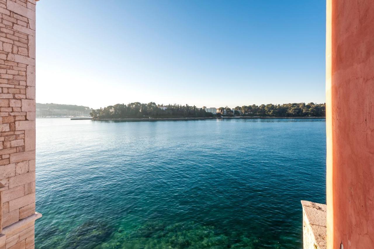 Apartment Mediterraneo Rovinj Bagian luar foto