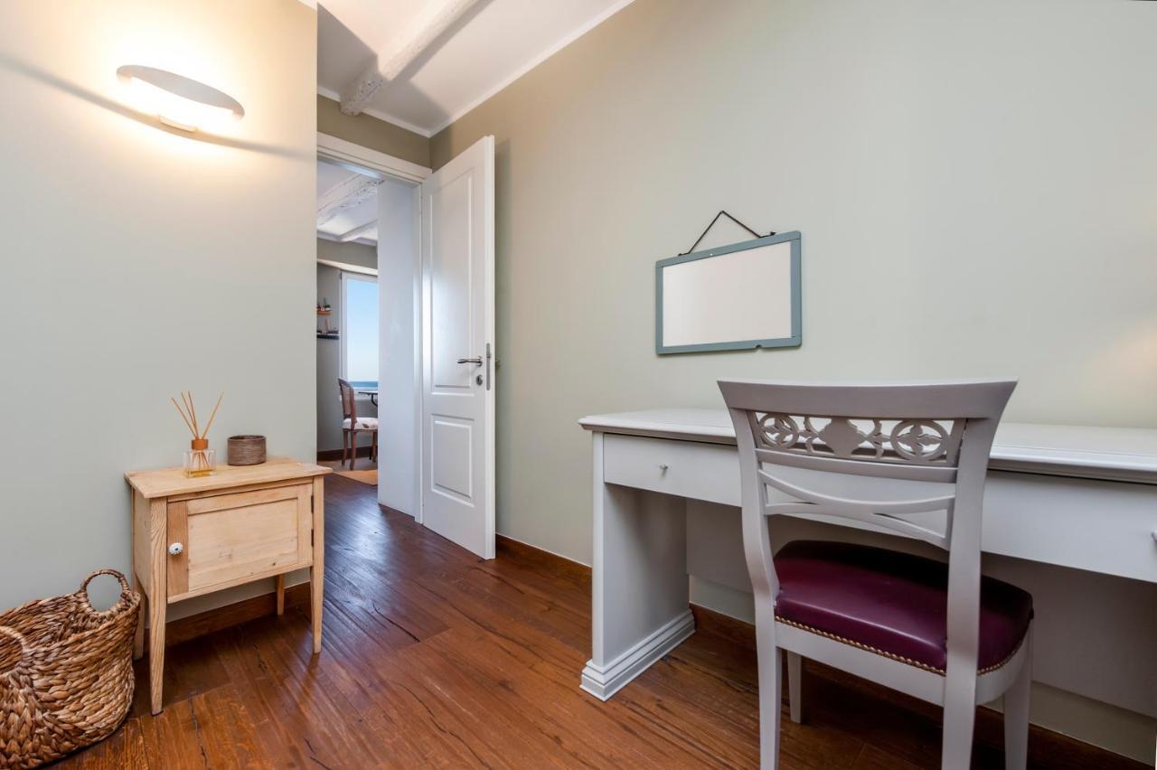 Apartment Mediterraneo Rovinj Bagian luar foto