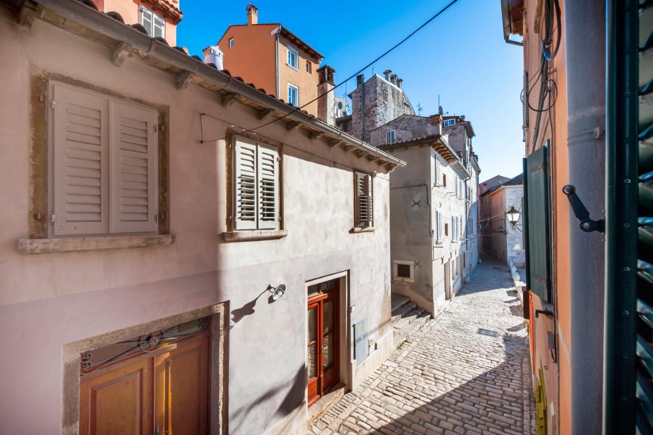 Apartment Mediterraneo Rovinj Bagian luar foto