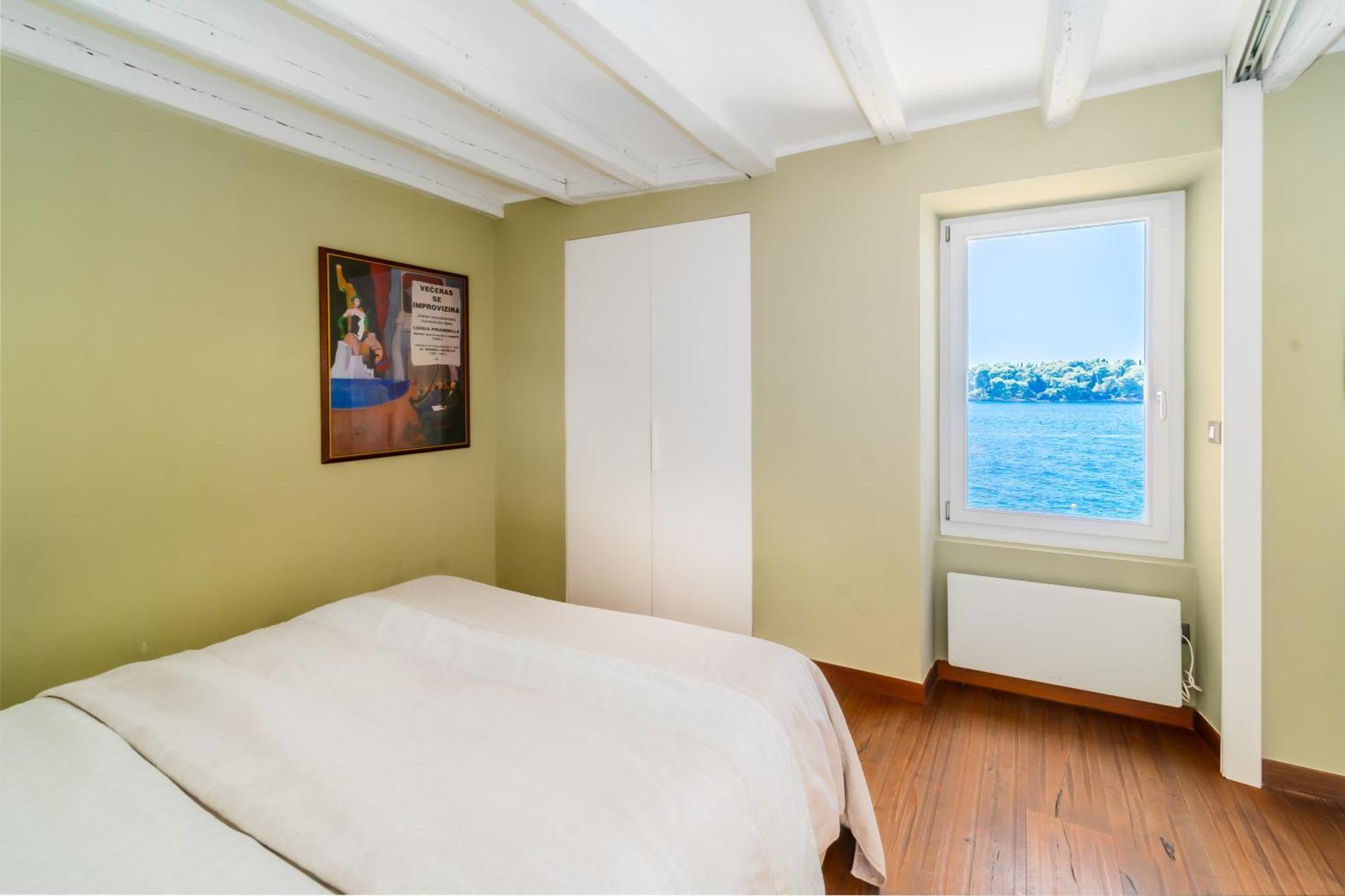 Apartment Mediterraneo Rovinj Bagian luar foto